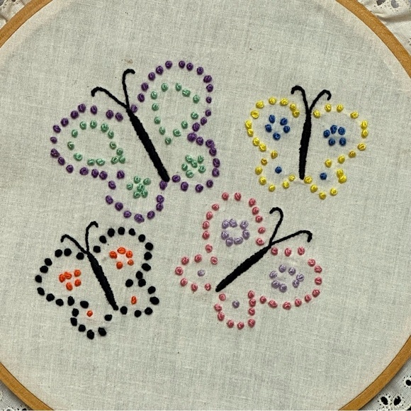 Butterflies Flower Needlepoint Handmade Art Framed Ruffles 3 Pieces Vintage - Picture 8 of 11